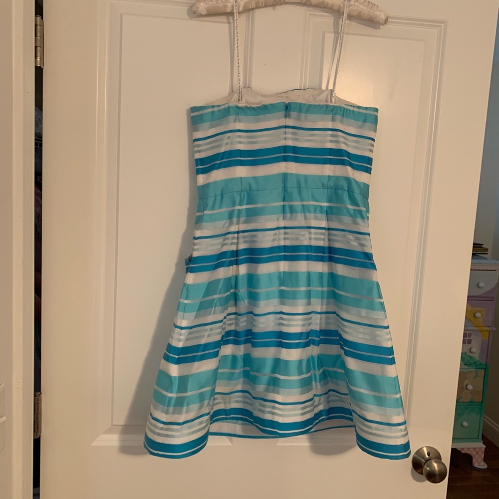 Lilly Pulitzer 100% silk dress - Picture 4 of 7